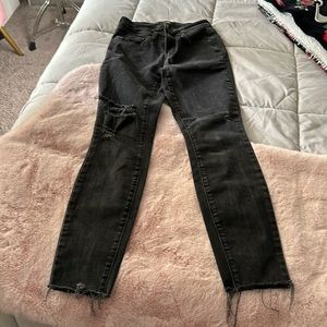 NWOT PAIGE Denim Verdugo Ankle Jeans